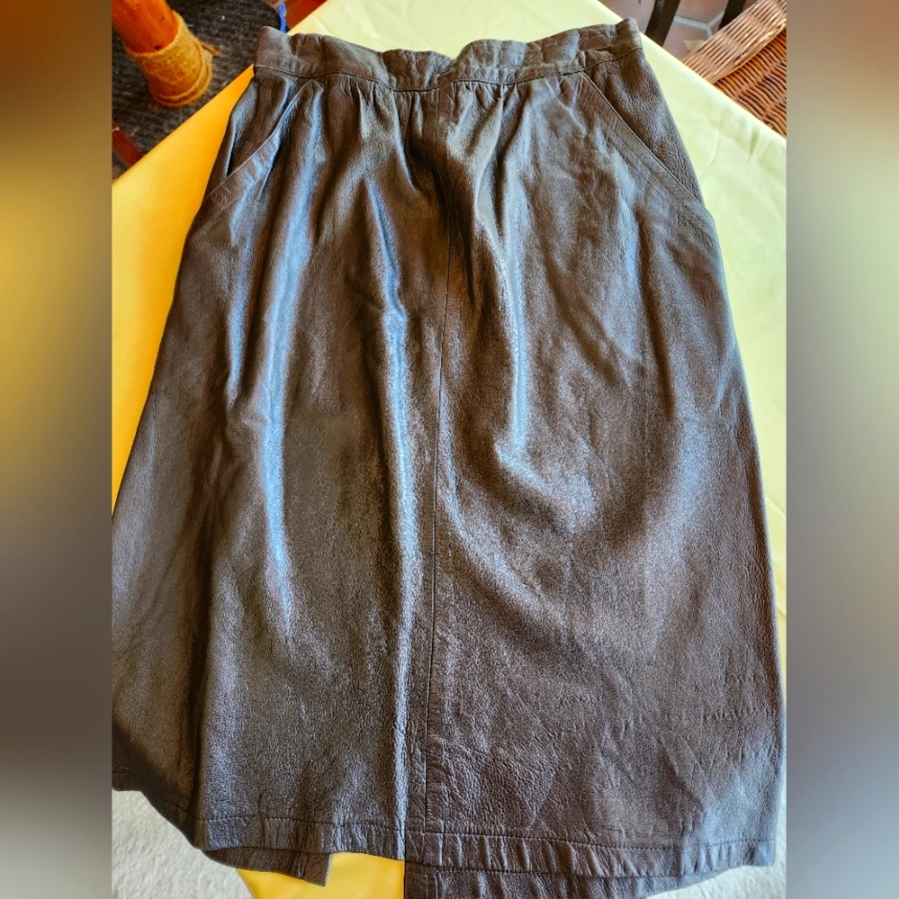 Mario Valentino  black leather skirt size 2